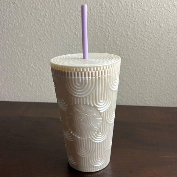Starbucks 2023 White Pearl Shell Mermaid Siren Scales Grande Cold Cup - Picture 1 of 5